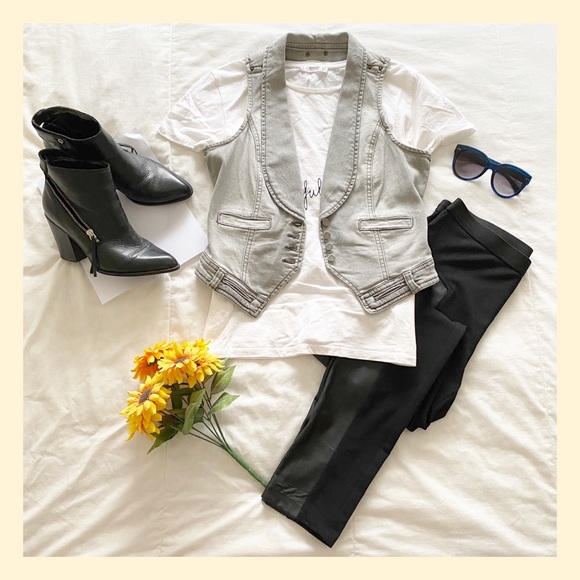 ⚡️MANGO Jean vest⚡️ - Picture 2 of 8